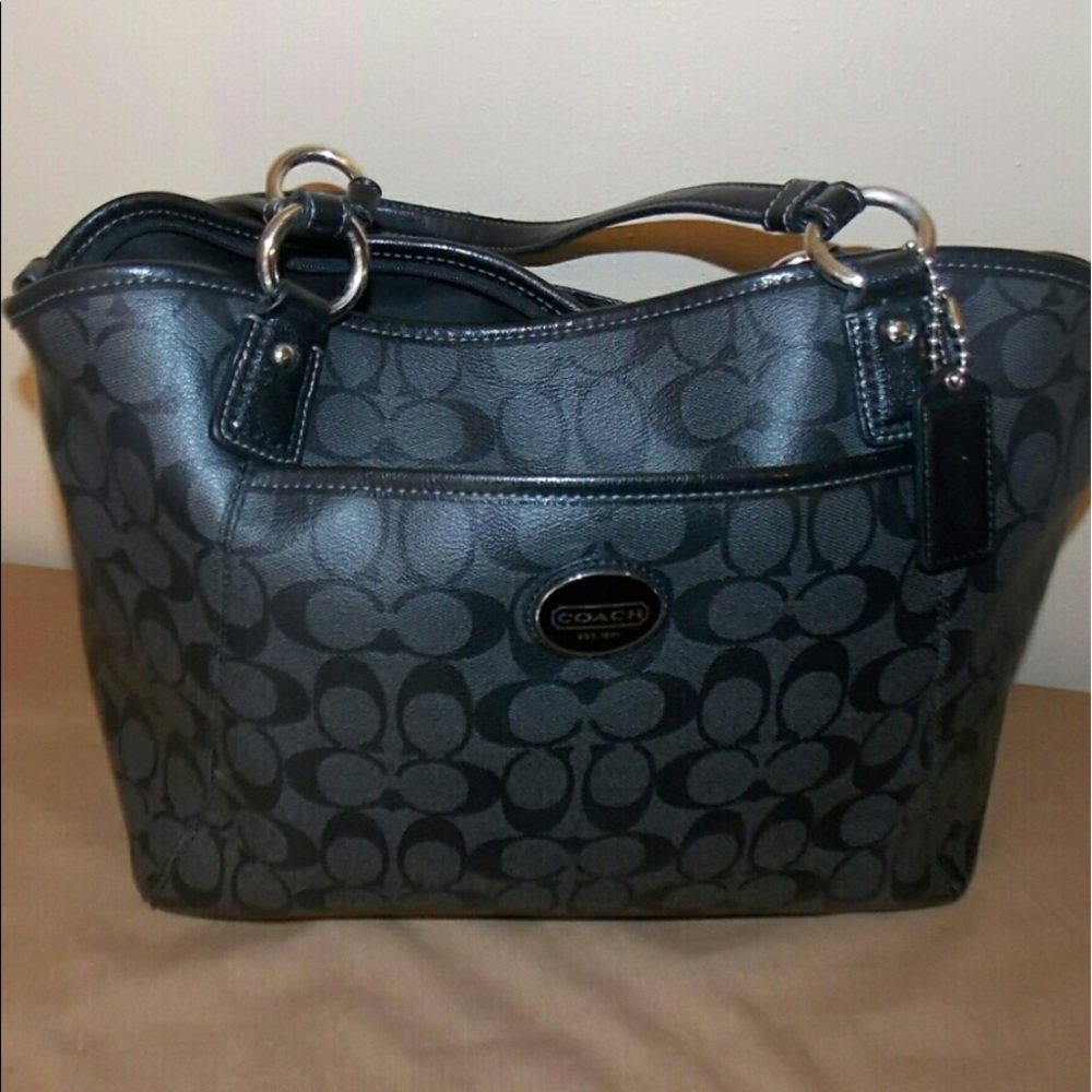 SOLD 💥 AUTHENTIC COACH PEYTON
